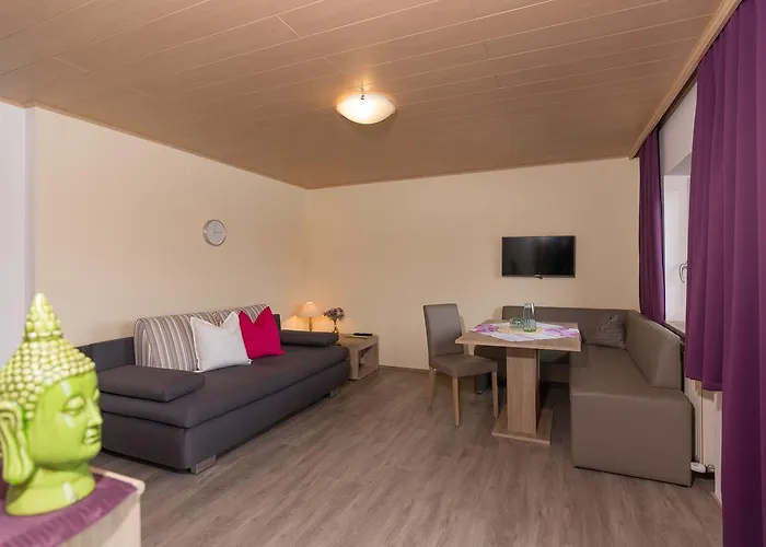 Roland Apartment Strobl